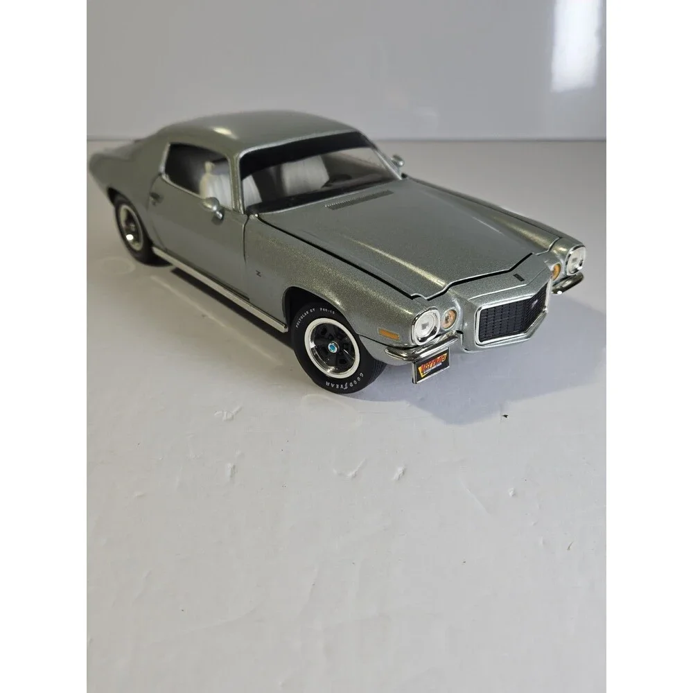 1/18 Scale Chevrolet Camaro Z28 - Fast Times at Ridgemont High - Silver Diecast